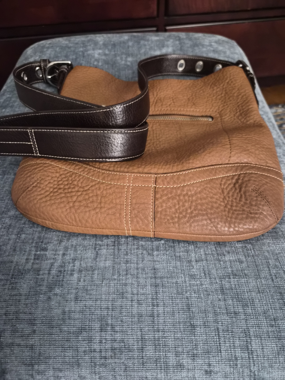 Classic Coach Carmel Brown Leather Crossbody Bag - Picture 8 of 10